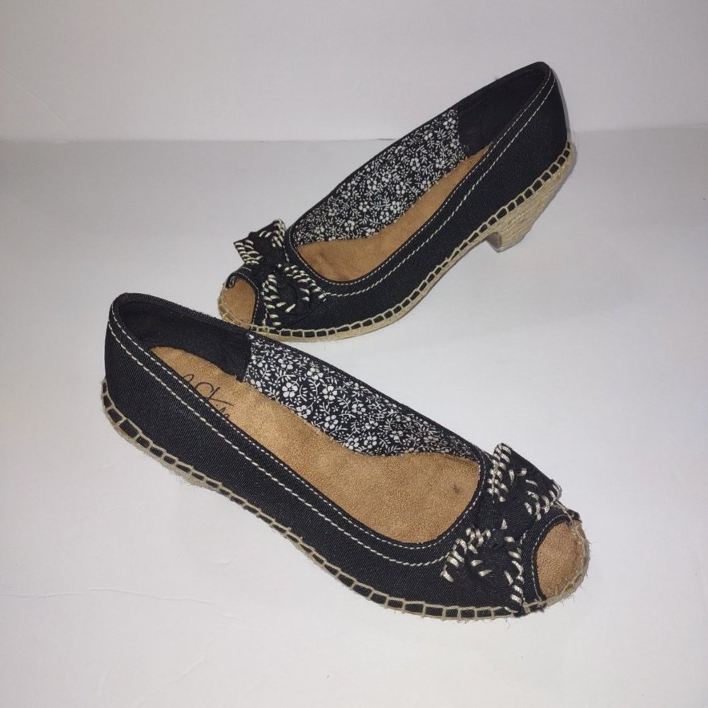 Life Stride Womens Roma/Black Hemp Wrap with BowTie Open Toe Size 7.5M